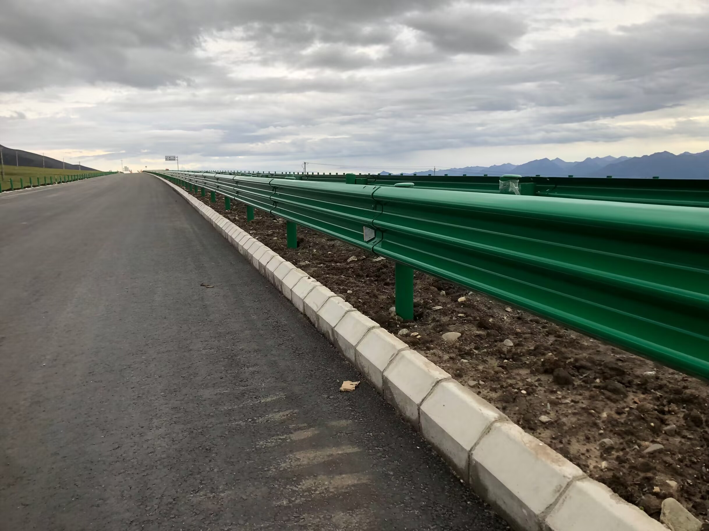 柯城区乡村公路波形护栏波形护栏板 - 推荐